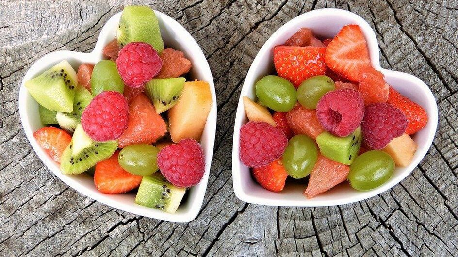 Obst und Beeren zum Abnehmen zu Hause