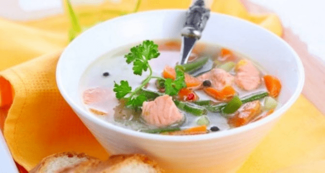 Fischsuppe mit Proteindiät