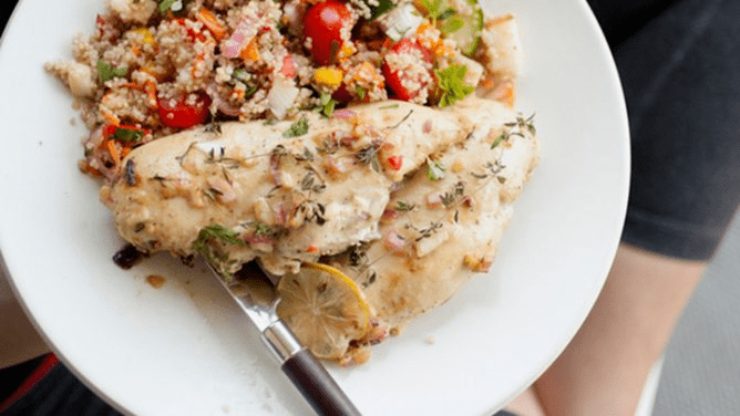 Lachs mit Quinoa auf Proteindiät